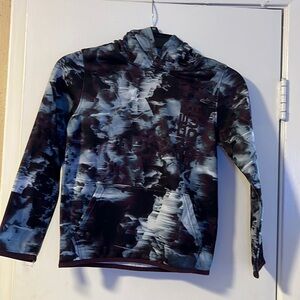 Boys Under Armor hoodie size small